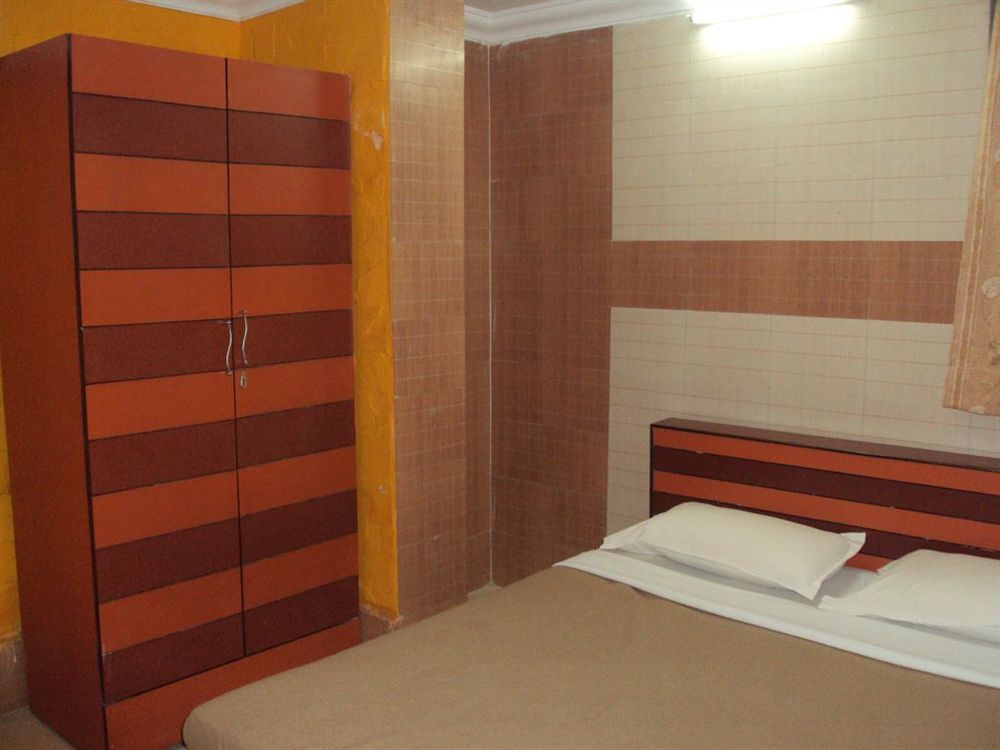 Hotel Sea Sands Мумбаи Экстерьер фото